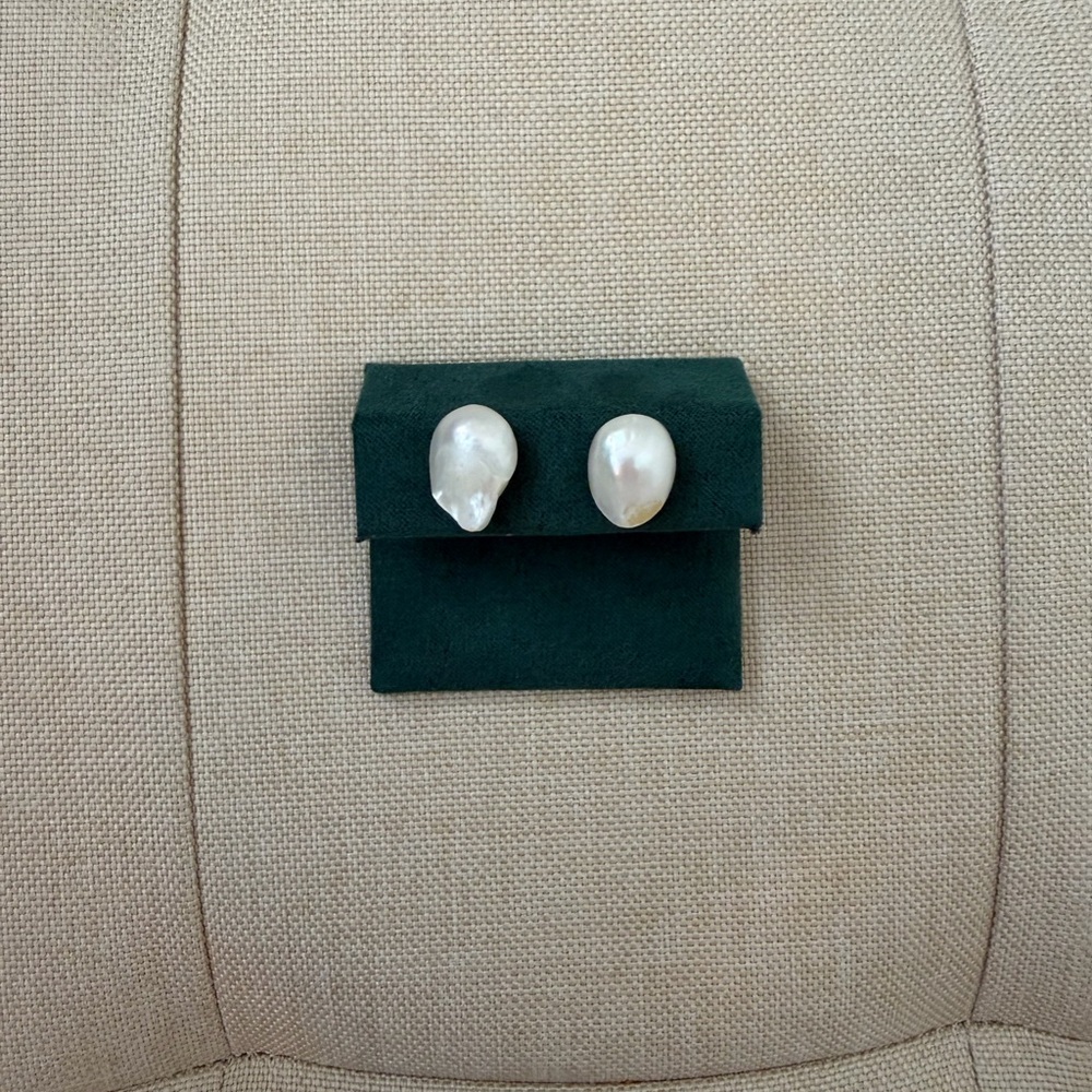 Elegant Pearl Earrings